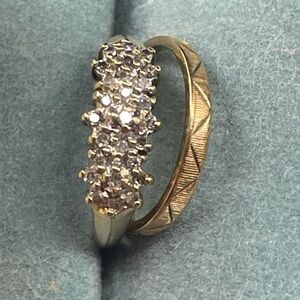 10k gold ring set with genuine diamonds cluster ring can be wedding ring size 6